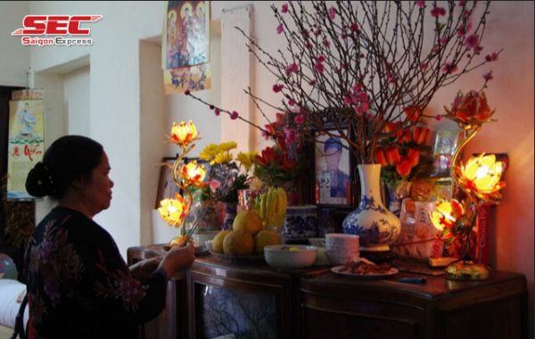 chuyển bàn thờ bát hương từ nhà cũ sang nhà mới