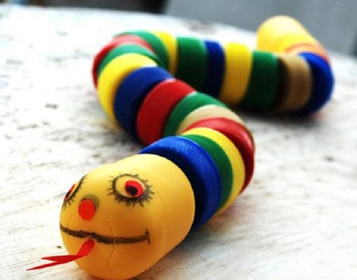 tái chế chai nhựa thành đồ chơi