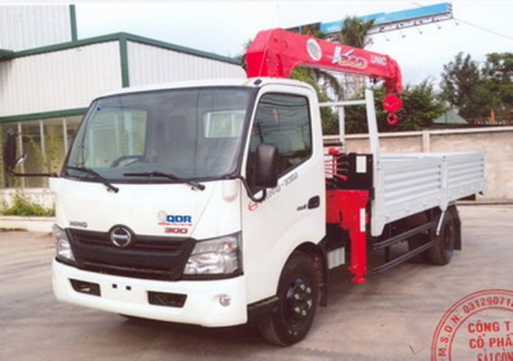 Xe tải Hino XZU730L-HKFTL3 4,85 tấn, thùng dài 5,7m