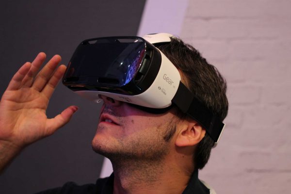Kính thực tế ảo vr là gì và cách sử dụng kính thực tế ảo