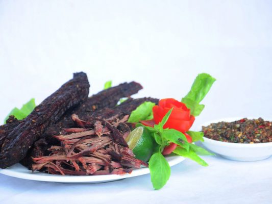 mua thịt trâu gác bếp ở sapa 1